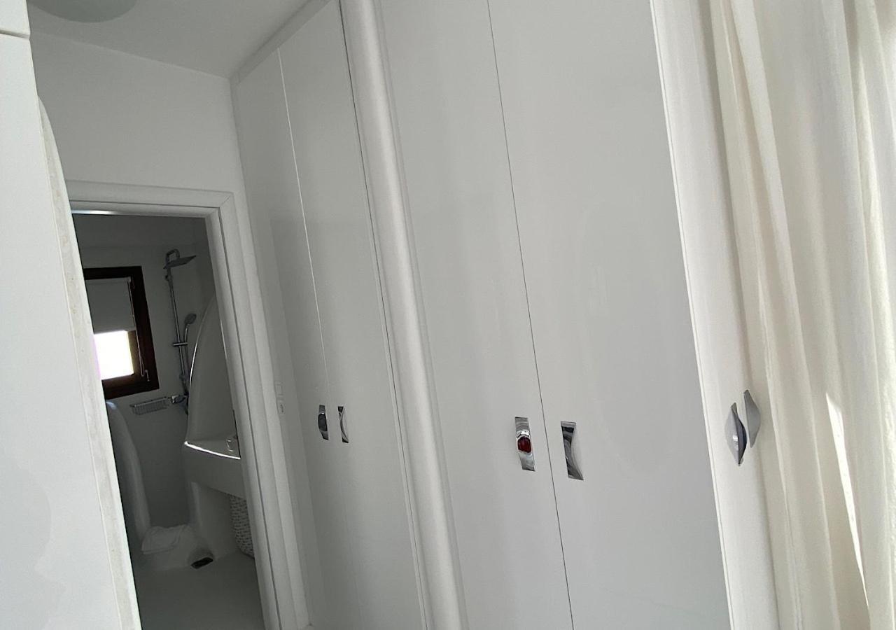 Myconian Sky Suites In Town Mykonos Town Eksteriør billede